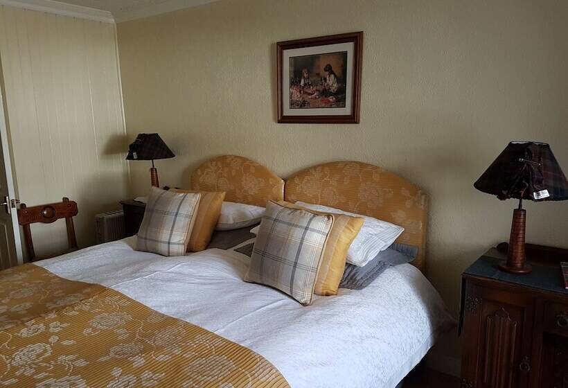 펜션 Creagan Guest House