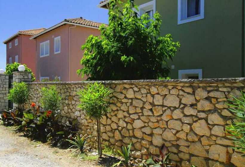 Saint Thomas Village