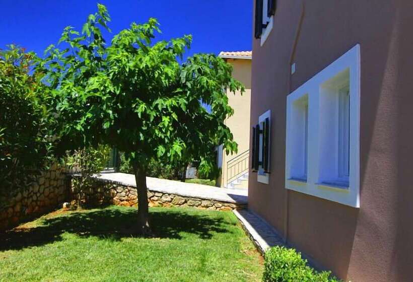 Saint Thomas Village