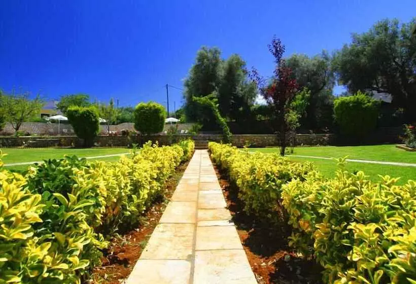 Saint Thomas Village