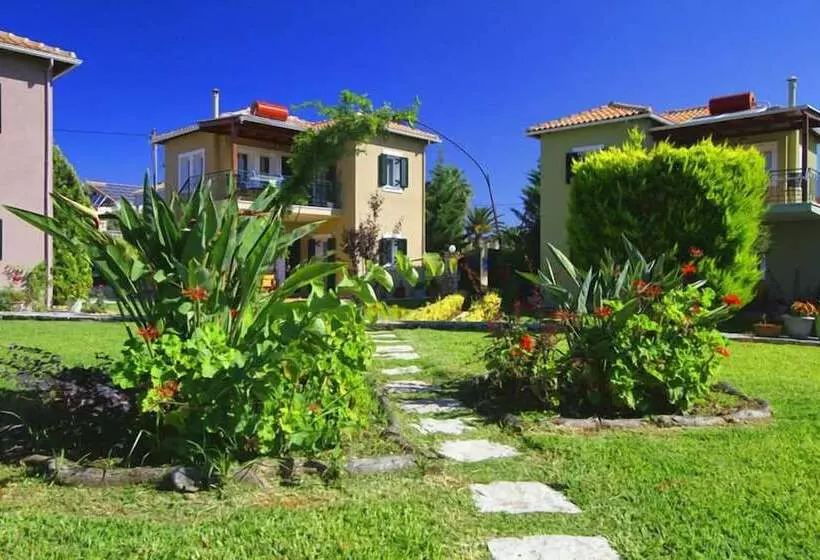 Saint Thomas Village