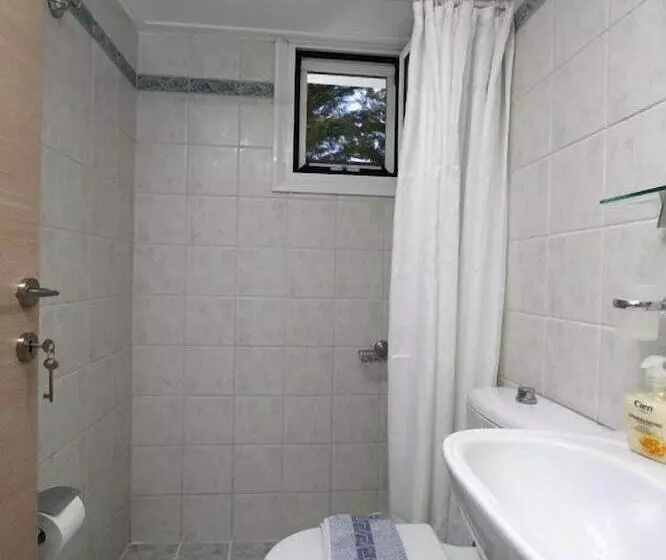 Saint Thomas Village