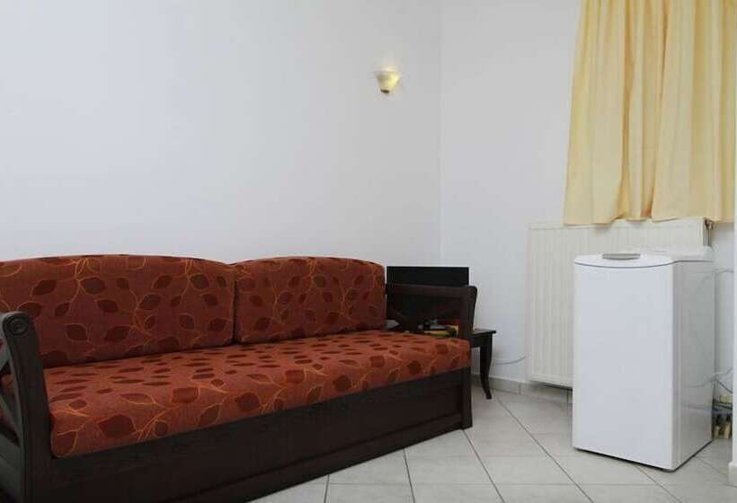 Saint Thomas Village