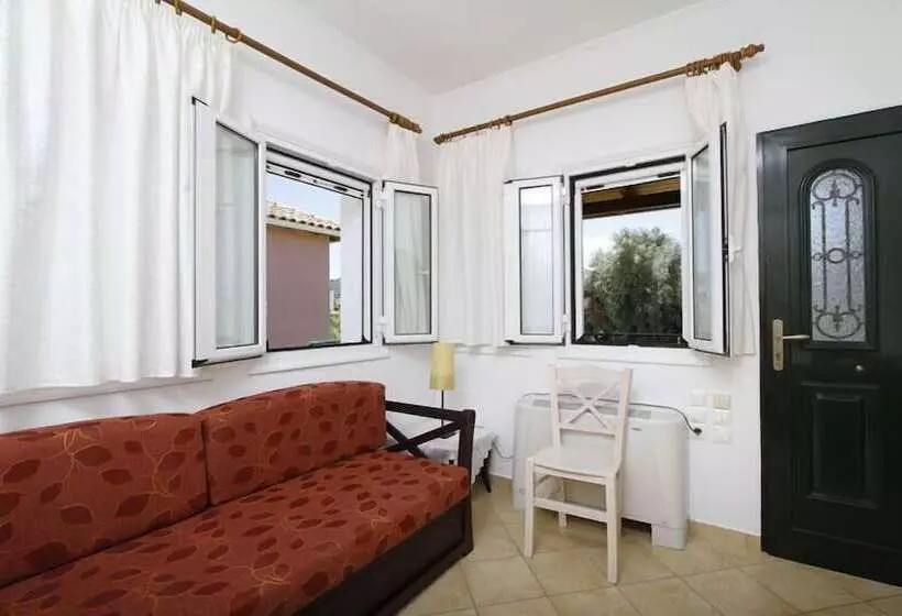 Saint Thomas Village