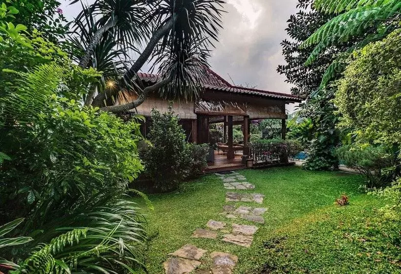 Villa Mulyono