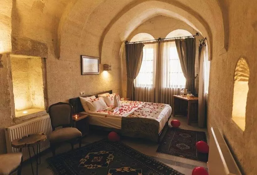 Hotelli Kapalos Cave