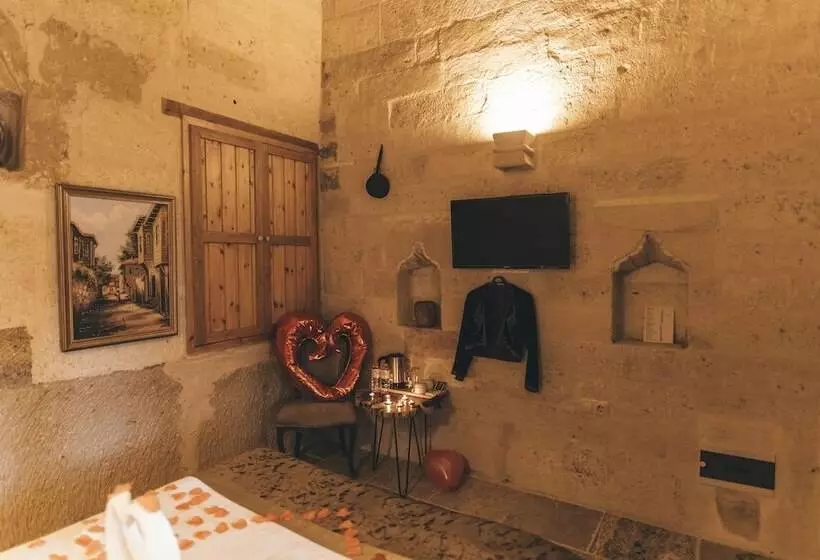 Hotelli Kapalos Cave