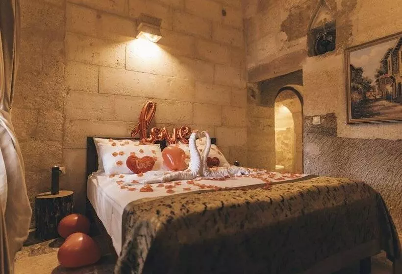 Hotelli Kapalos Cave