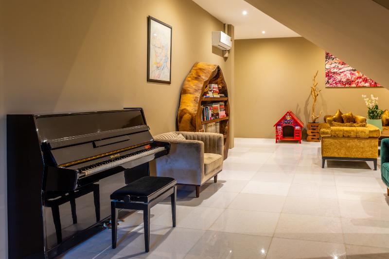 Отель Ida B Domain