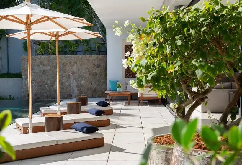 Kerem Luxury Beachfront Villas