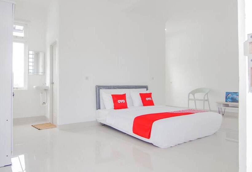 Hotel Capital O 90342 Kemang Garden