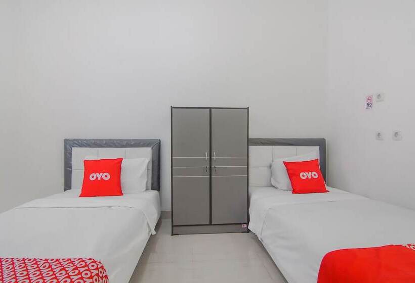 Hotel Capital O 90342 Kemang Garden