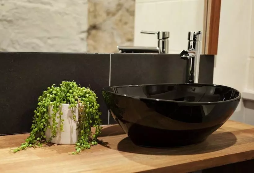 הוסטל Amber Lodge Mt Buller