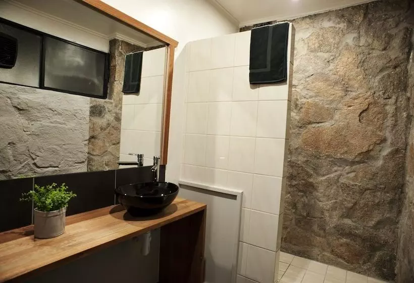 הוסטל Amber Lodge Mt Buller