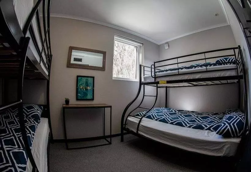 הוסטל Amber Lodge Mt Buller