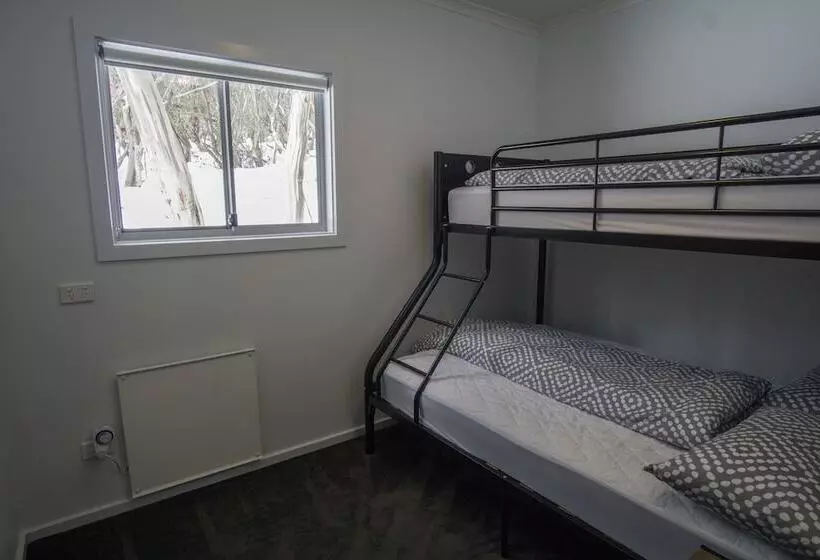 הוסטל Amber Lodge Mt Buller