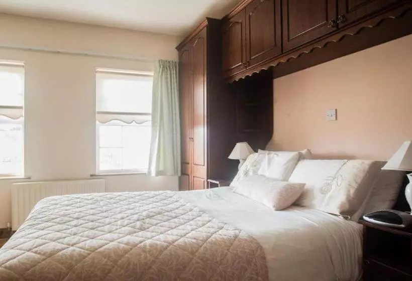 Glen Fort House B&b