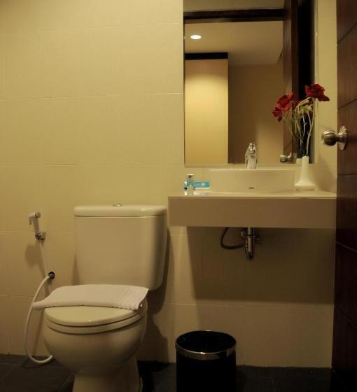 هتل Amazing Beach Resort Palu