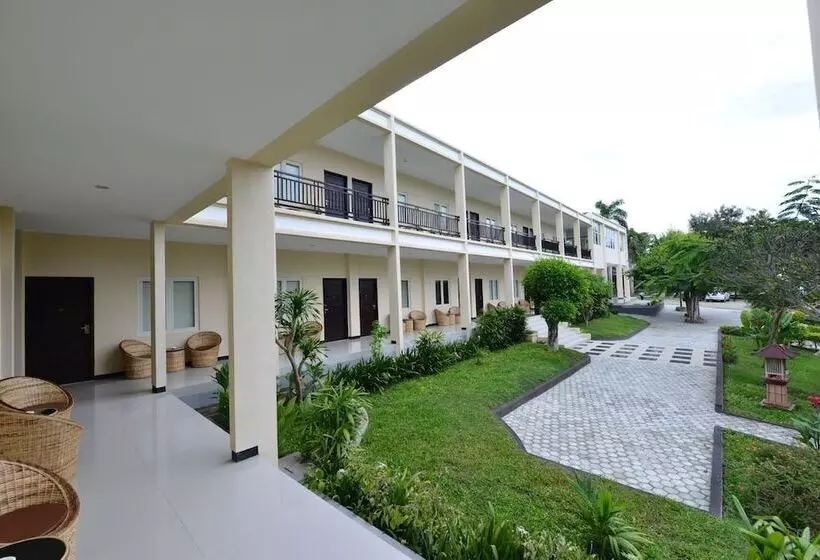 هتل Amazing Beach Resort Palu