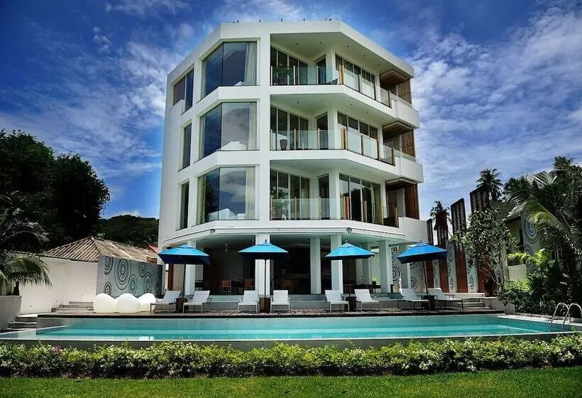 Hotel Beachfront Phuket