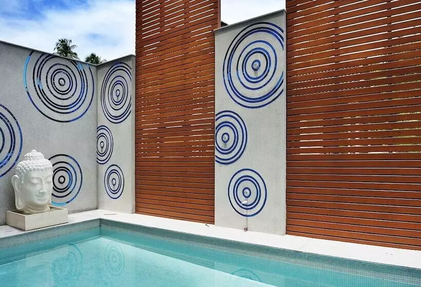 Hotel Beachfront Phuket