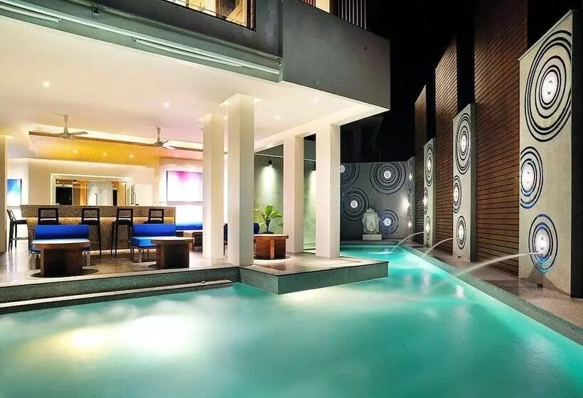 Hotel Beachfront Phuket