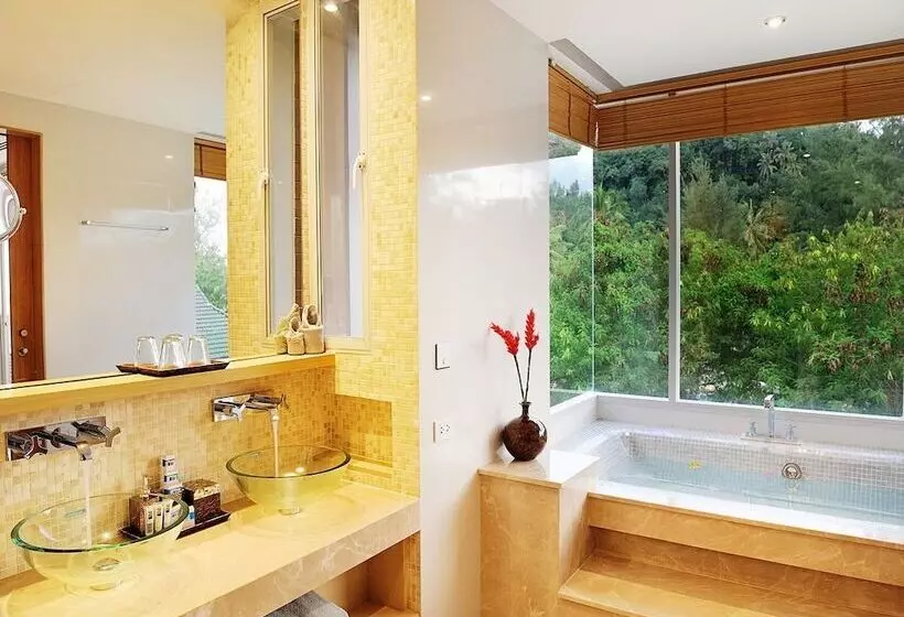 Hotel Beachfront Phuket