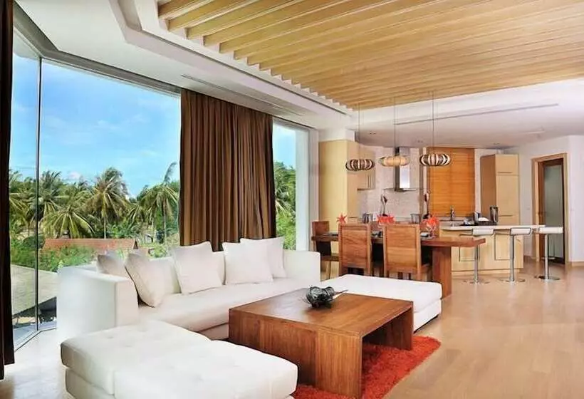 Hotel Beachfront Phuket