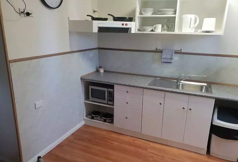 Отель Big4 Acclaim Prospector Holiday Park