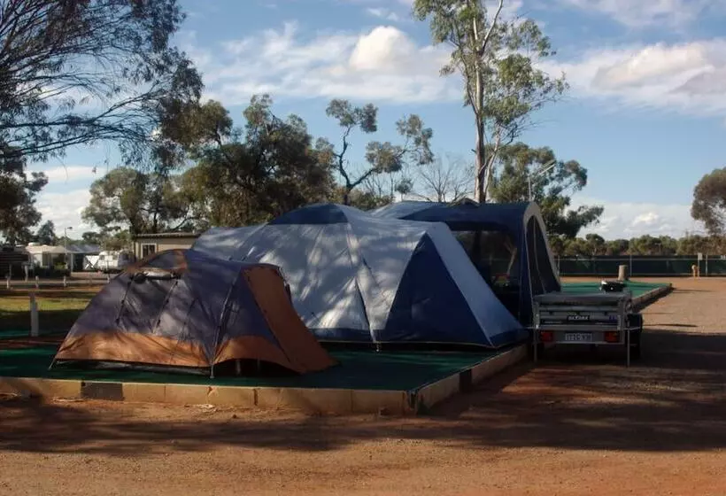 Отель Big4 Acclaim Prospector Holiday Park