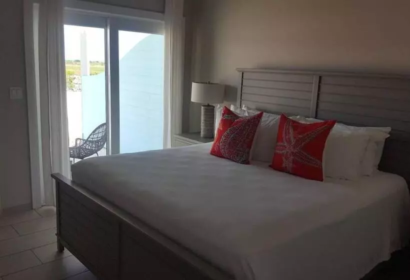هتل Cape Eleuthera Resort & Marina