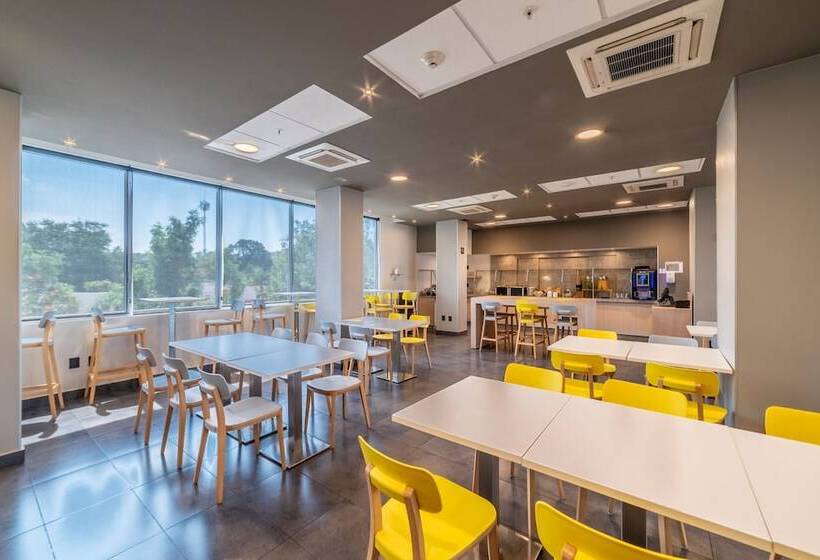 فندق City Express Plus By Marriott Guadalajara Palomar