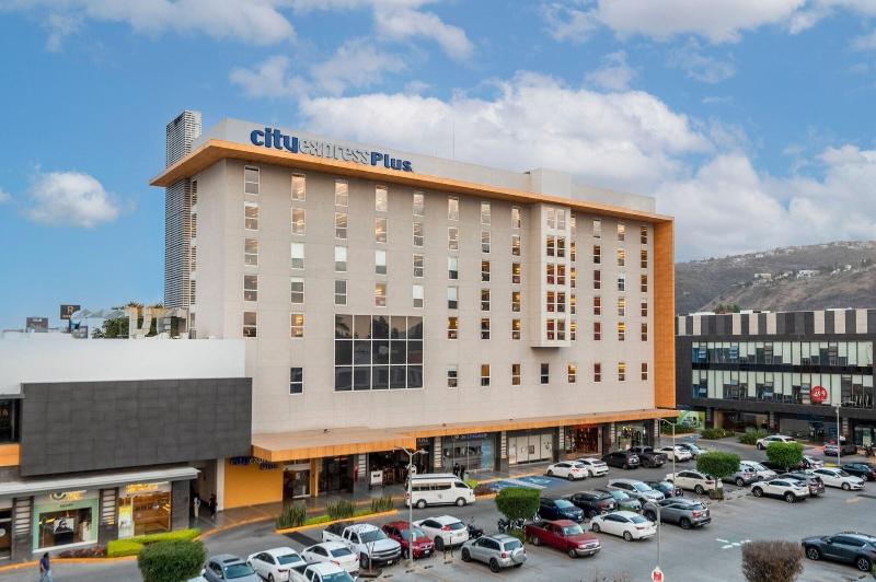 فندق City Express Plus By Marriott Guadalajara Palomar