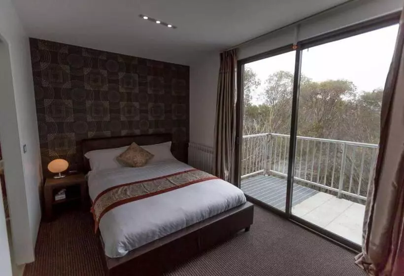 בית מלון כפרי Duck Inn Mt Buller