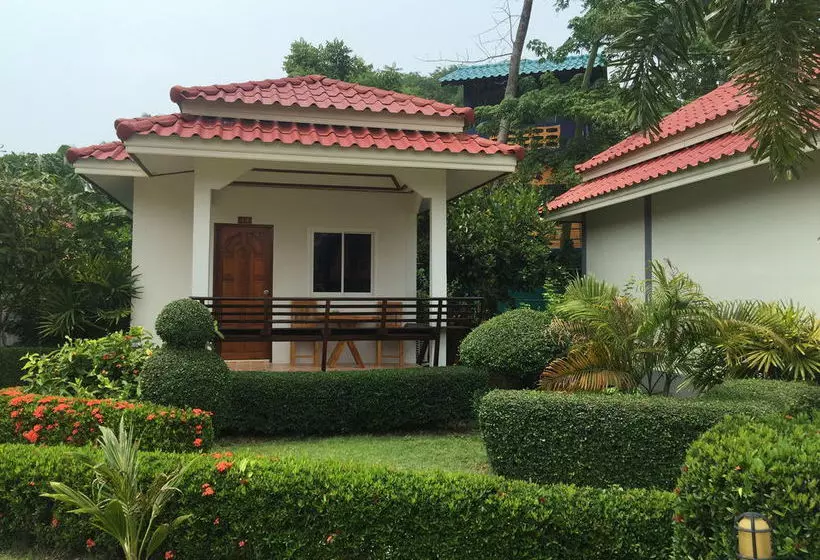 Отель Hana Lanta Resort