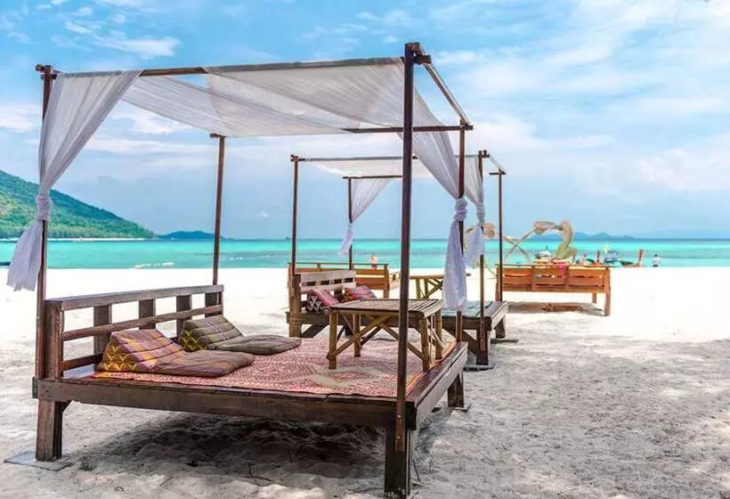 فندق Lipe Beach Resort