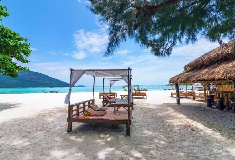 فندق Lipe Beach Resort