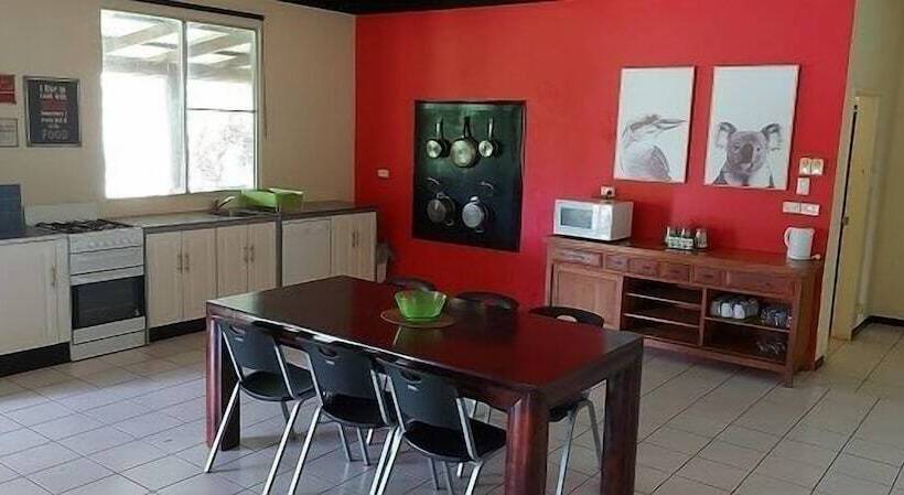 בית מלון כפרי Litchfield Tourist Park