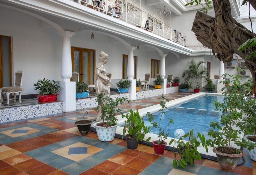 ホテル Royal Emirates Resort & Spa