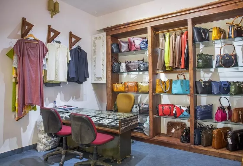 Hotel Royal Emirates Resort & Spa