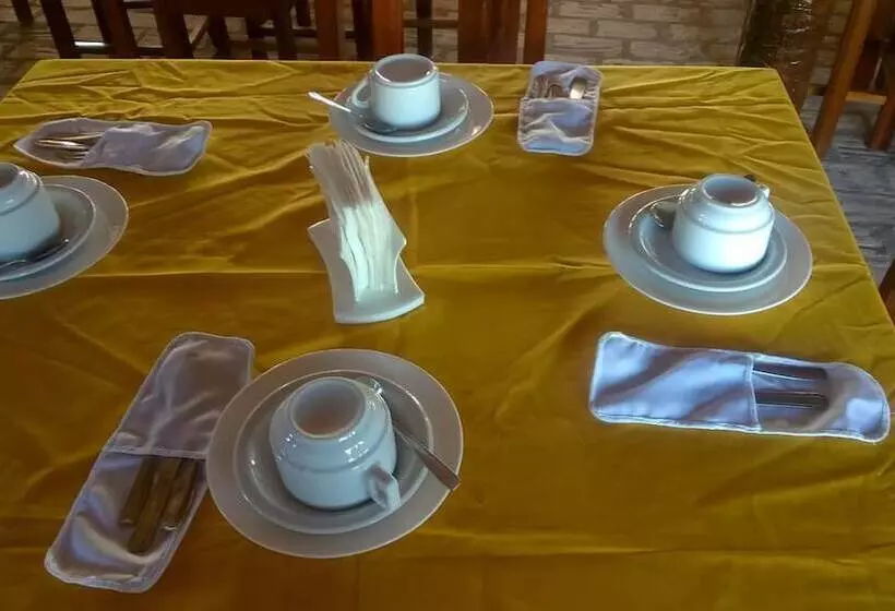 בית מלון כפרי Mandala Hostel Jeri