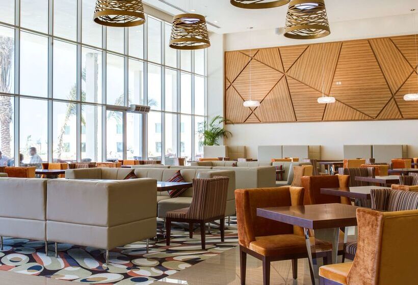 هتل Radisson Blu Resort Jizan