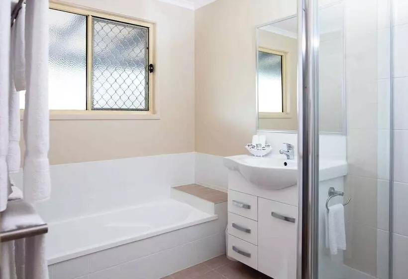 Отель Reflections Lennox Head Holiday Park