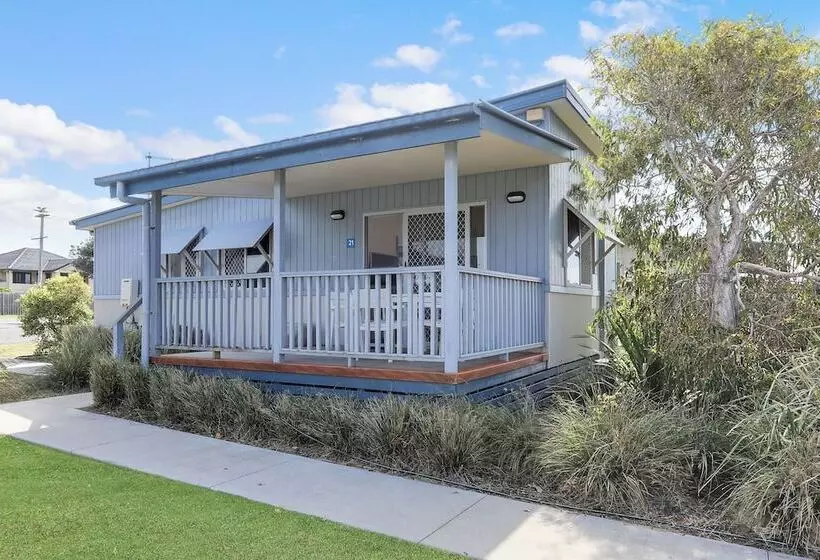 Отель Reflections Lennox Head Holiday Park