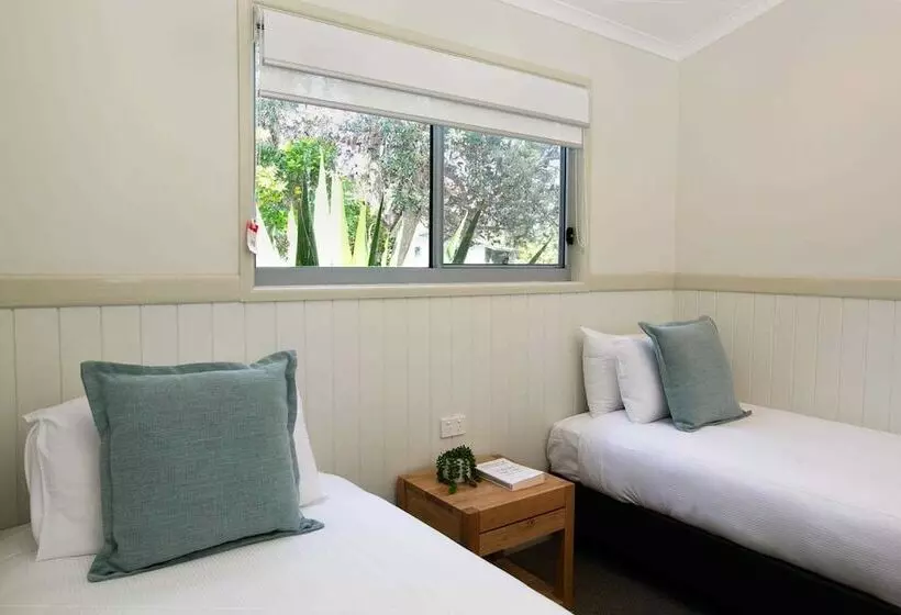 Отель Reflections Lennox Head Holiday Park