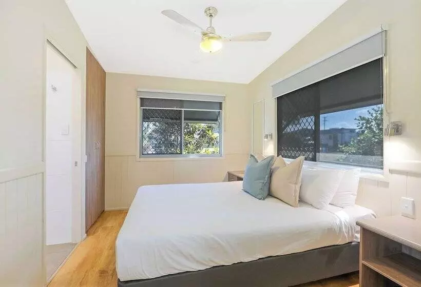 Отель Reflections Lennox Head Holiday Park