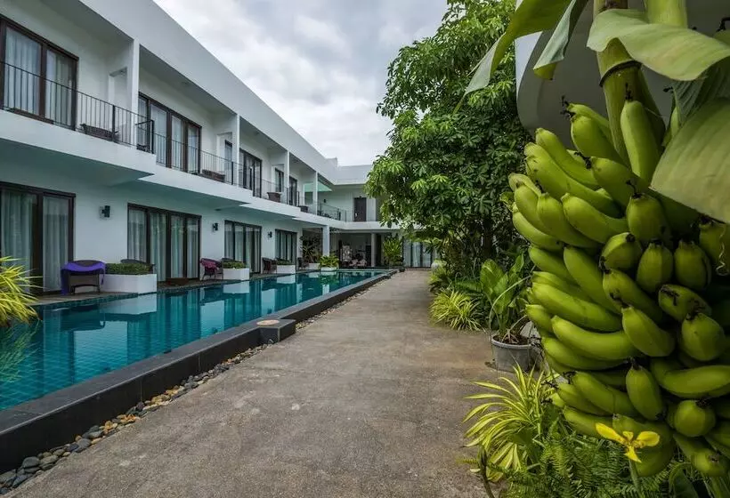 هتل Ren Resort