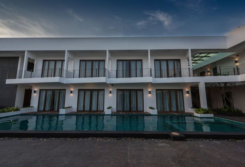 Отель Ren Resort