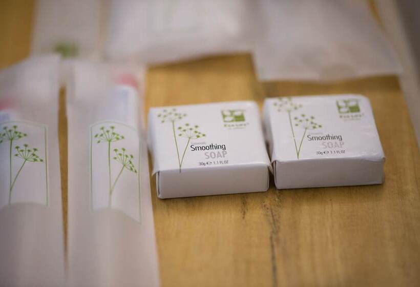 Отель Ren Resort