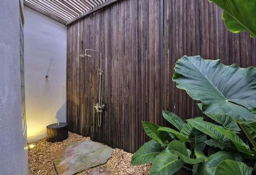 هتل Ren Resort